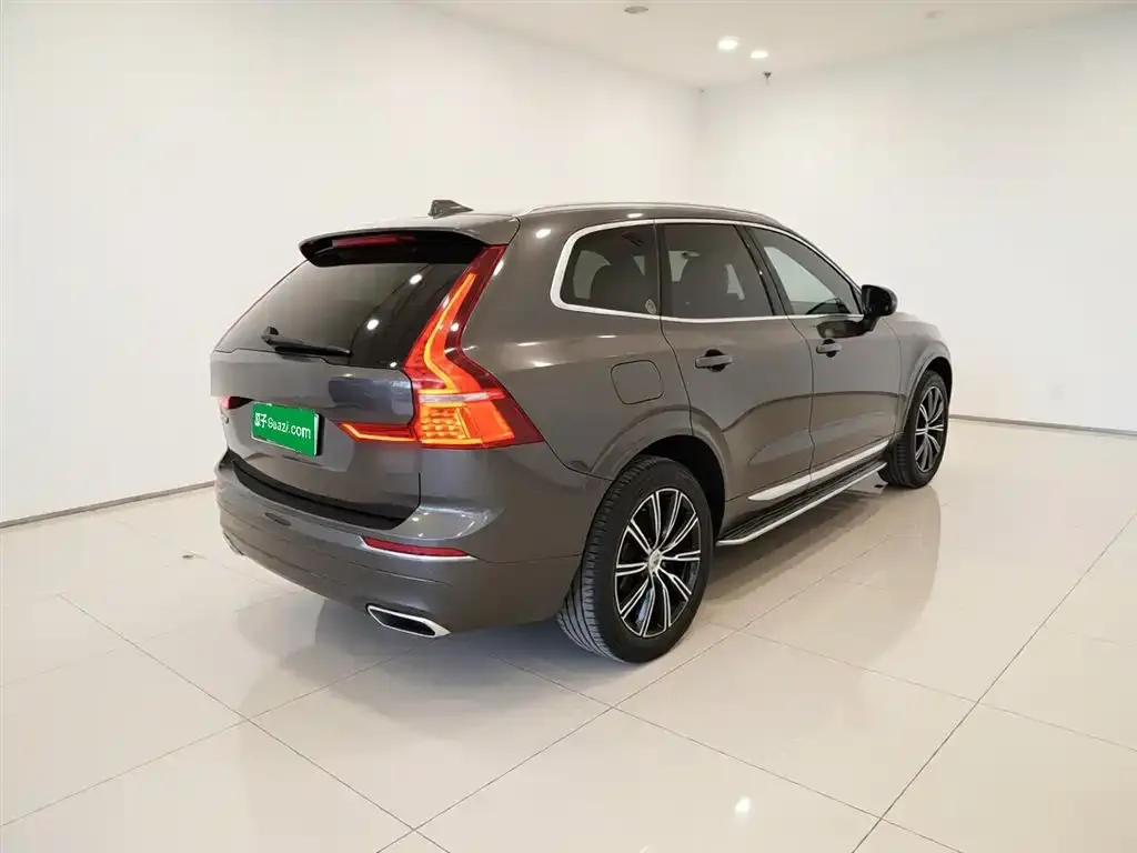 Volvo XC60 2021 из CN, фото 3