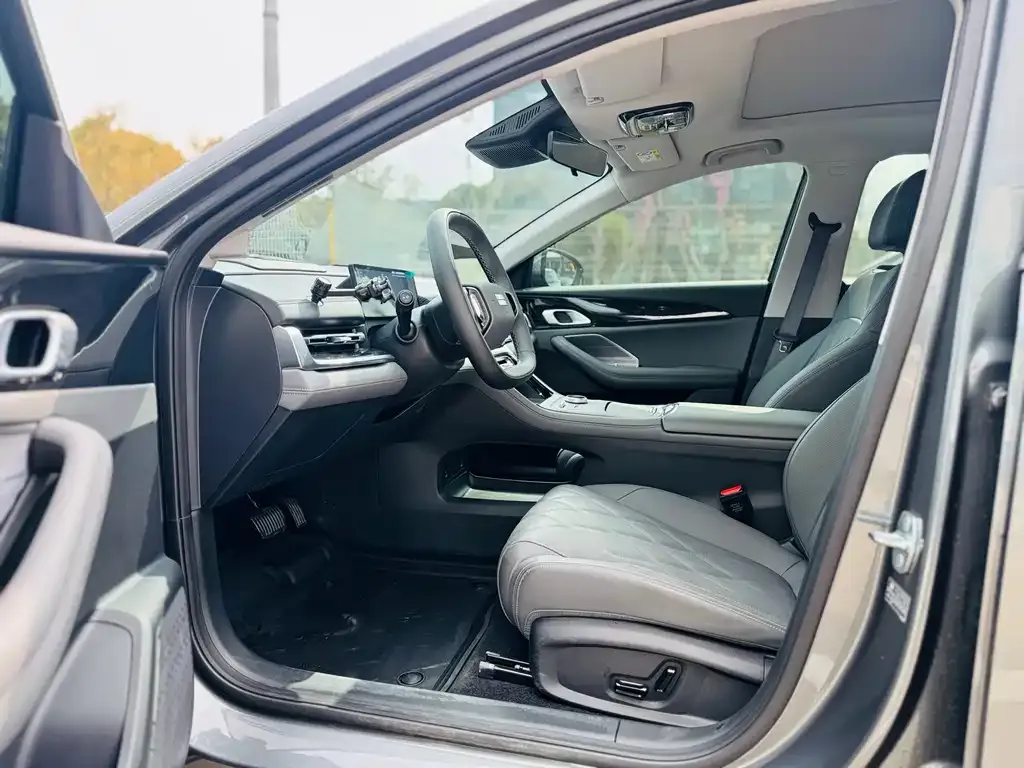 Geely Galaxy A7 — фото 6