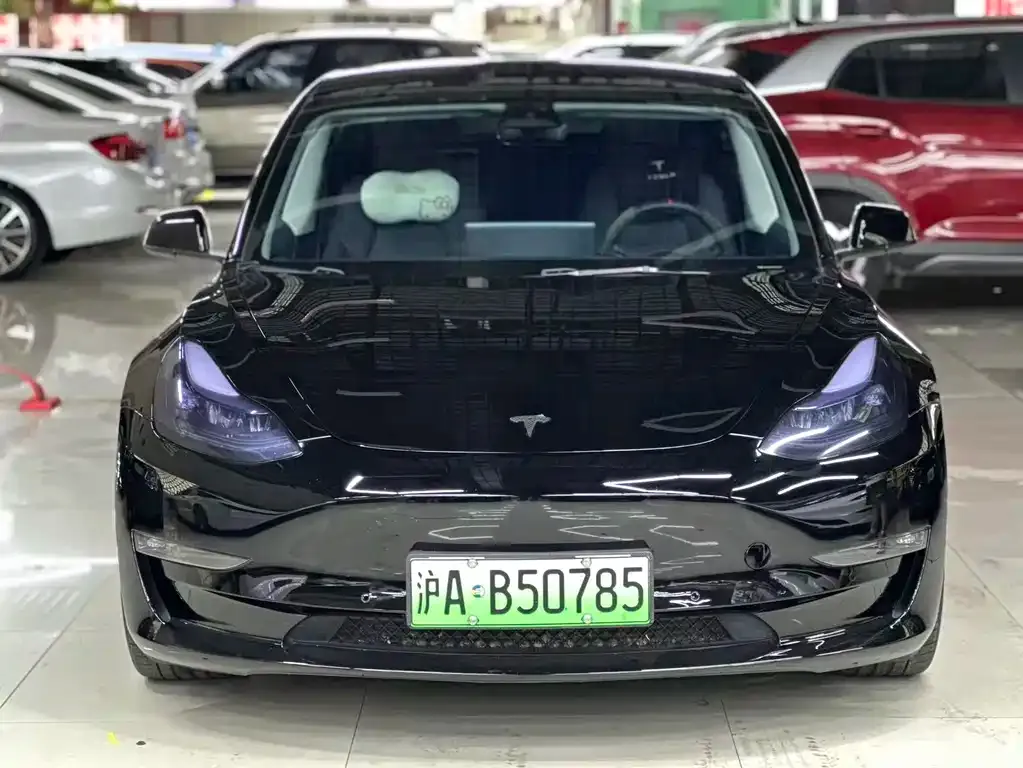 Tesla Model 3 — фото 8