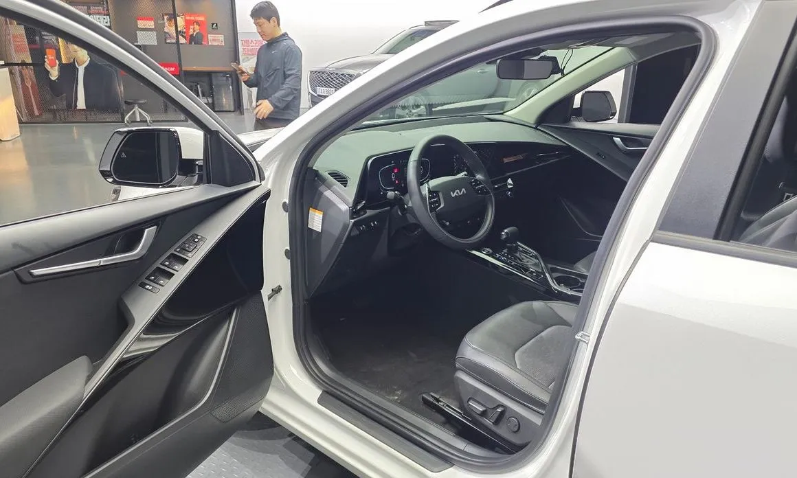 Kia Niro 2022 из KR, фото 8