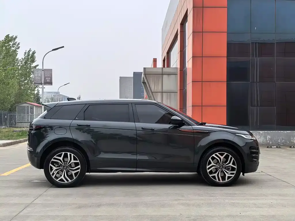 Land Rover Evoque — фото 6