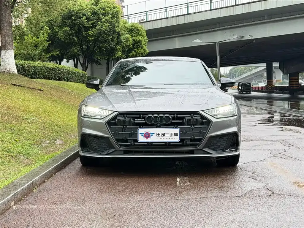 Audi A7L 2022 из CN, фото 6