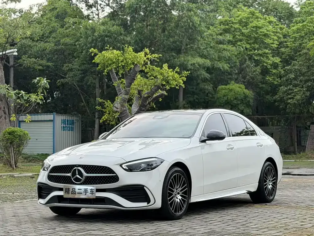 Mercedes-Benz C-Class — фото 1