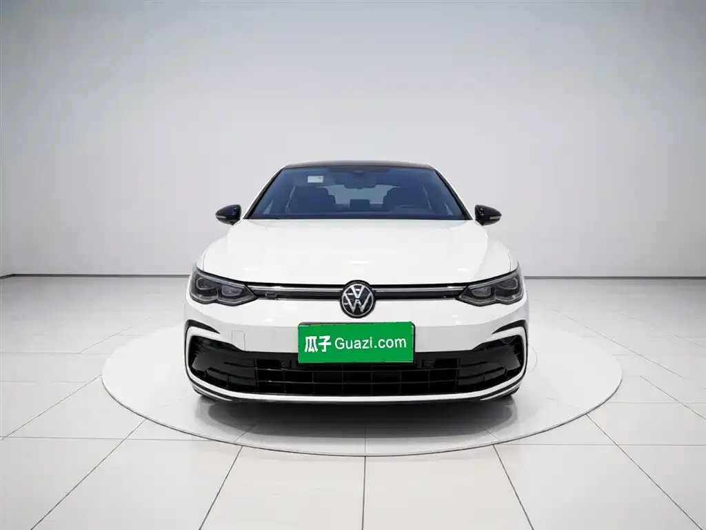 Volkswagen Golf — фото 8