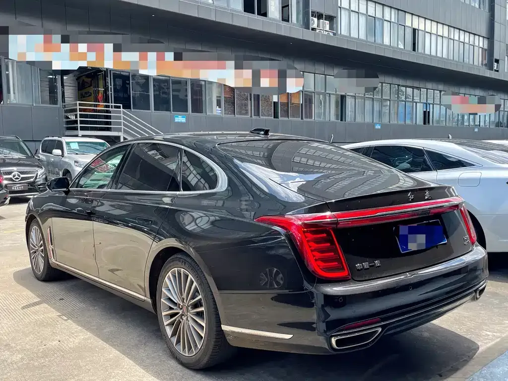 Hongqi H9 — фото 6
