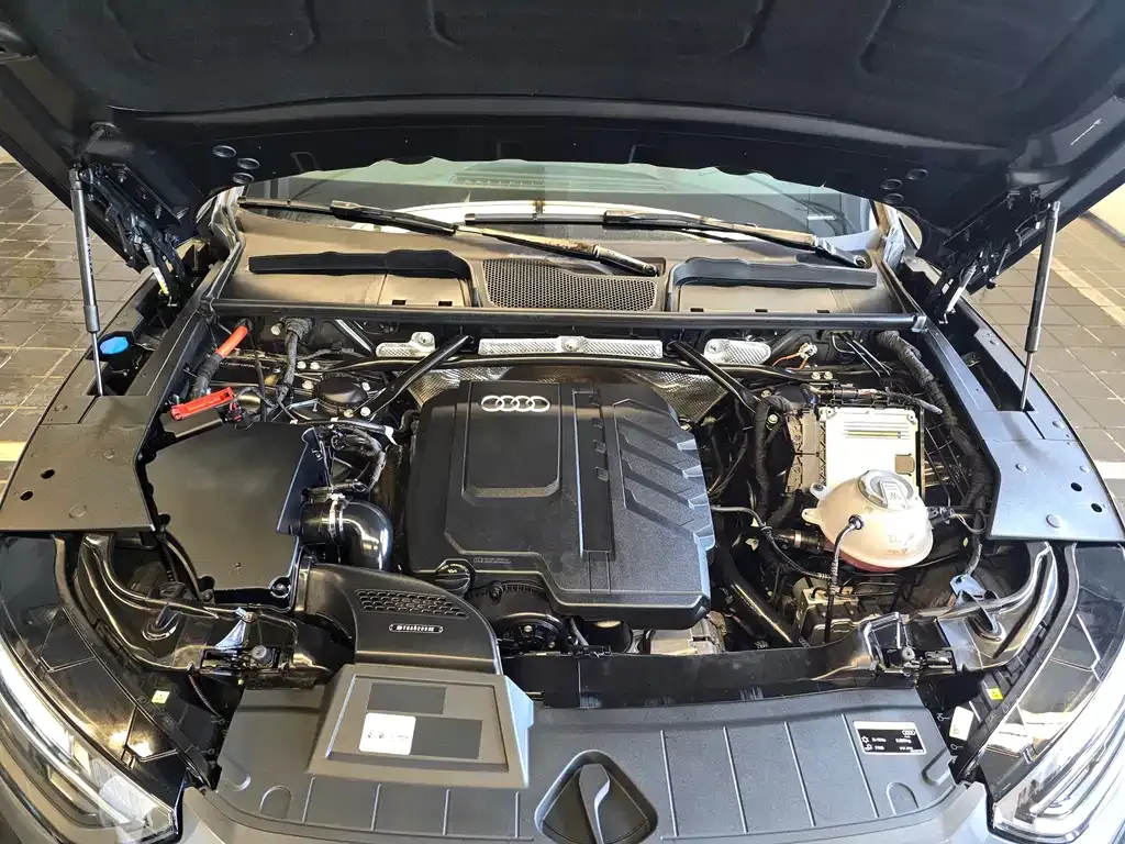 Audi Q5L 2023 из CN, фото 10