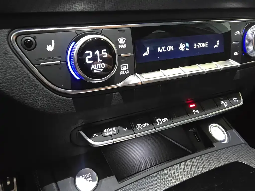 Audi Q5L 2023 из CN, фото 9