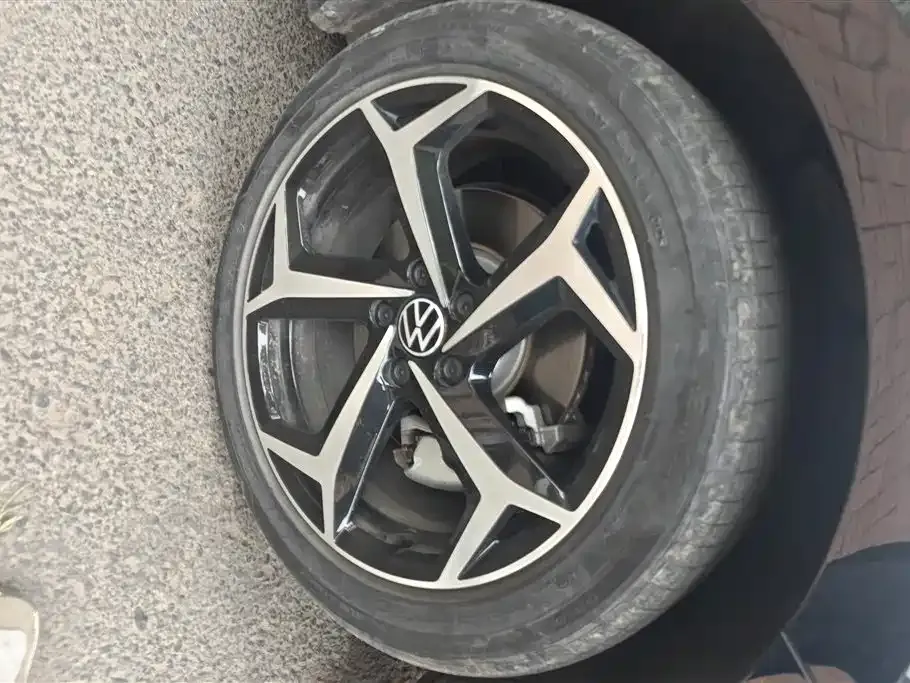 Volkswagen Passat 2025 из CN, фото 3