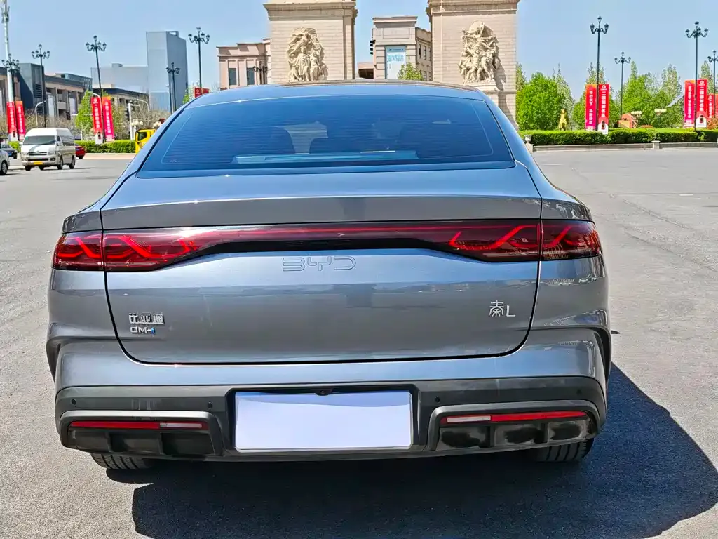BYD Qin L — фото 10