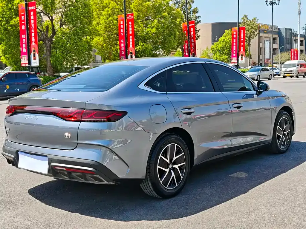 BYD Qin L — фото 8