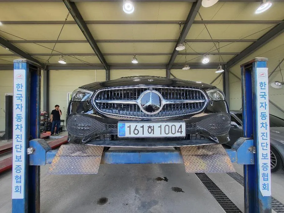 Mercedes-Benz C-Class 2023 из KR, фото 1