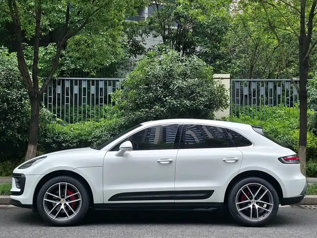 Porsche Macan — фото 10