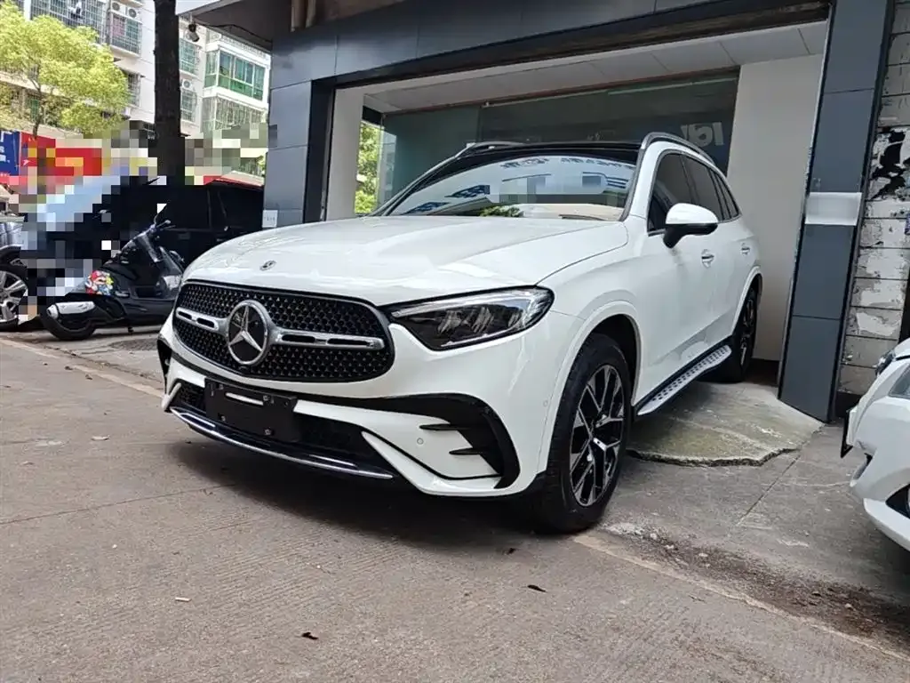 Mercedes-Benz GLC 2023 из CN, фото 1