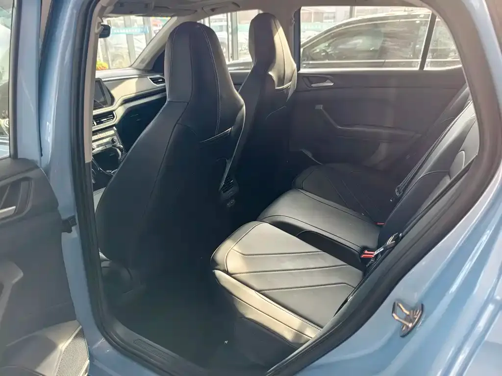 Volkswagen Tharu 2024 из CN, фото 4
