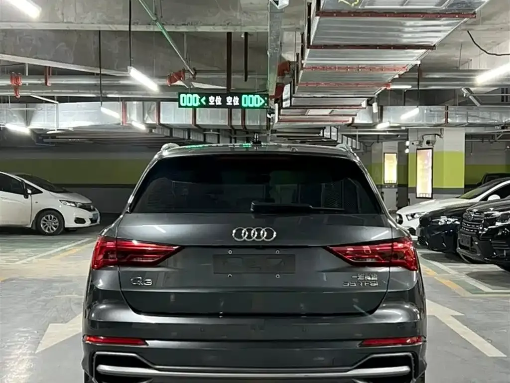 Audi Q3 — фото 4