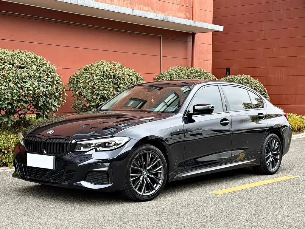 BMW 3 Series — фото 1