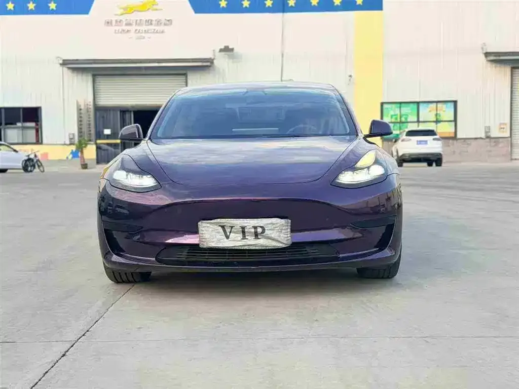 Tesla Model 3 — фото 2