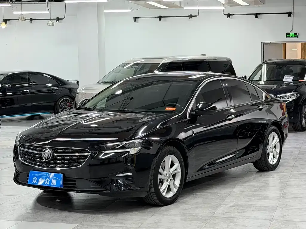 Buick Regal — фото 1