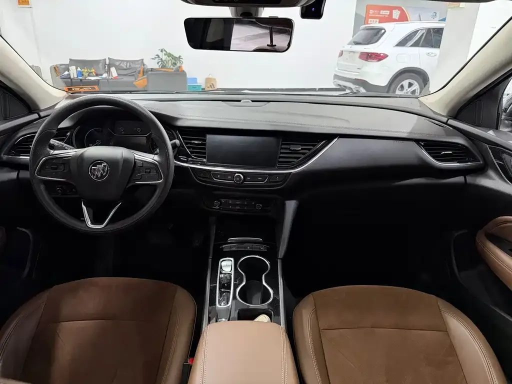 Buick Regal — фото 10