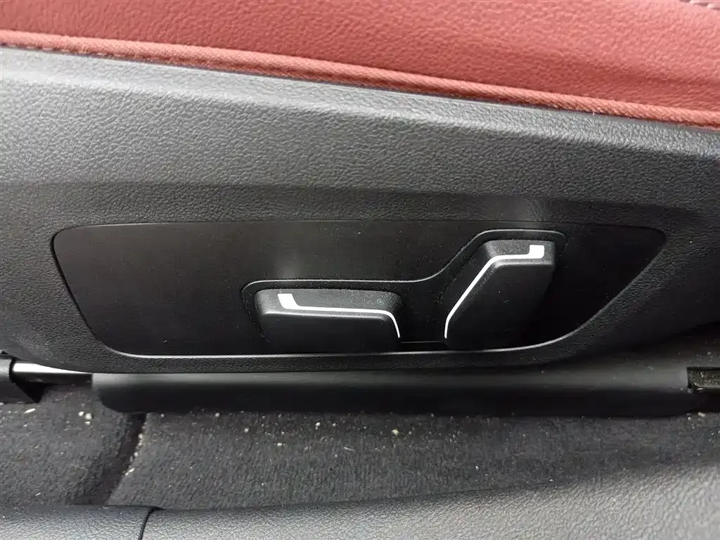 BMW i4 2025 из CN, фото 8