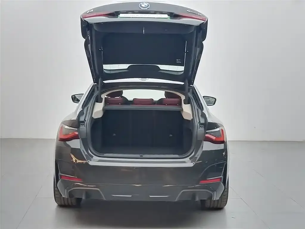 BMW i4 2025 из CN, фото 7