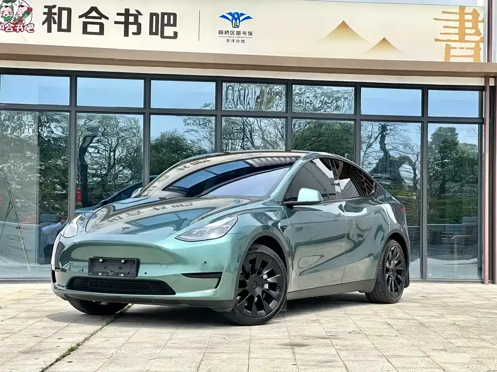 Tesla Model Y 2023 из CN, фото 1