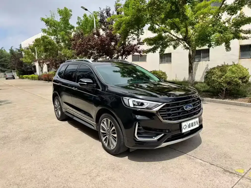 Ford Edge — фото 4