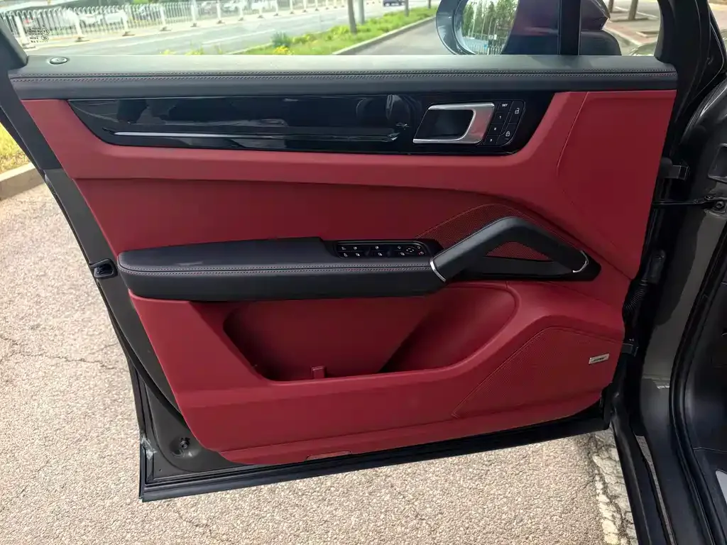 Porsche Cayenne 2022 из CN, фото 2