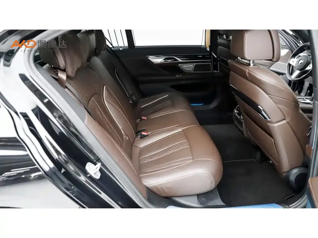BMW 7 Series 2021 из CN, фото 9