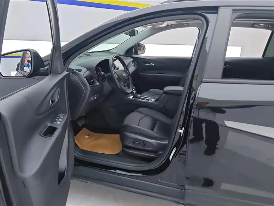 Chevrolet Equinox 2021 из CN, фото 5