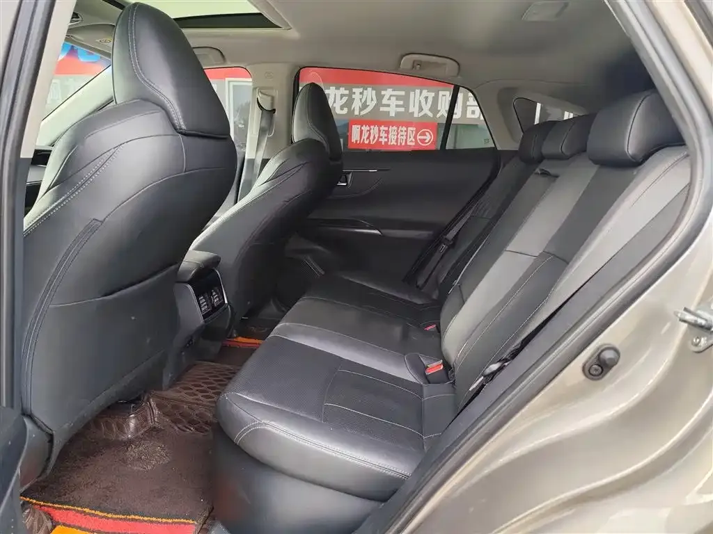 Toyota Harrier — фото 5