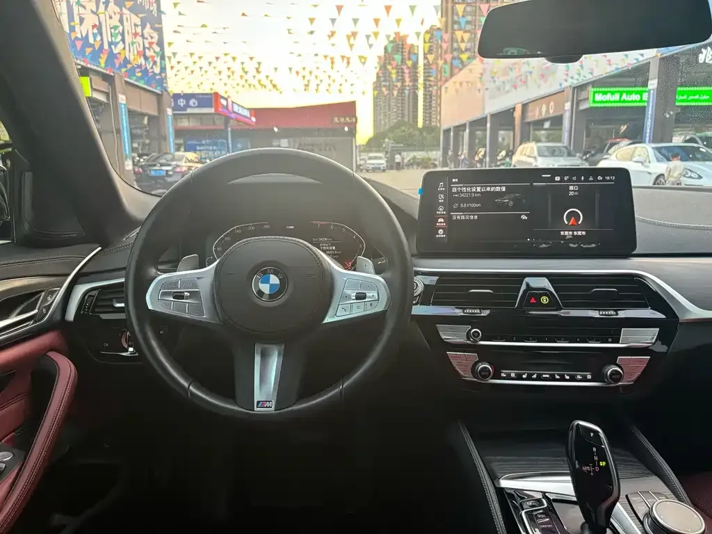 BMW 5 Series — фото 9