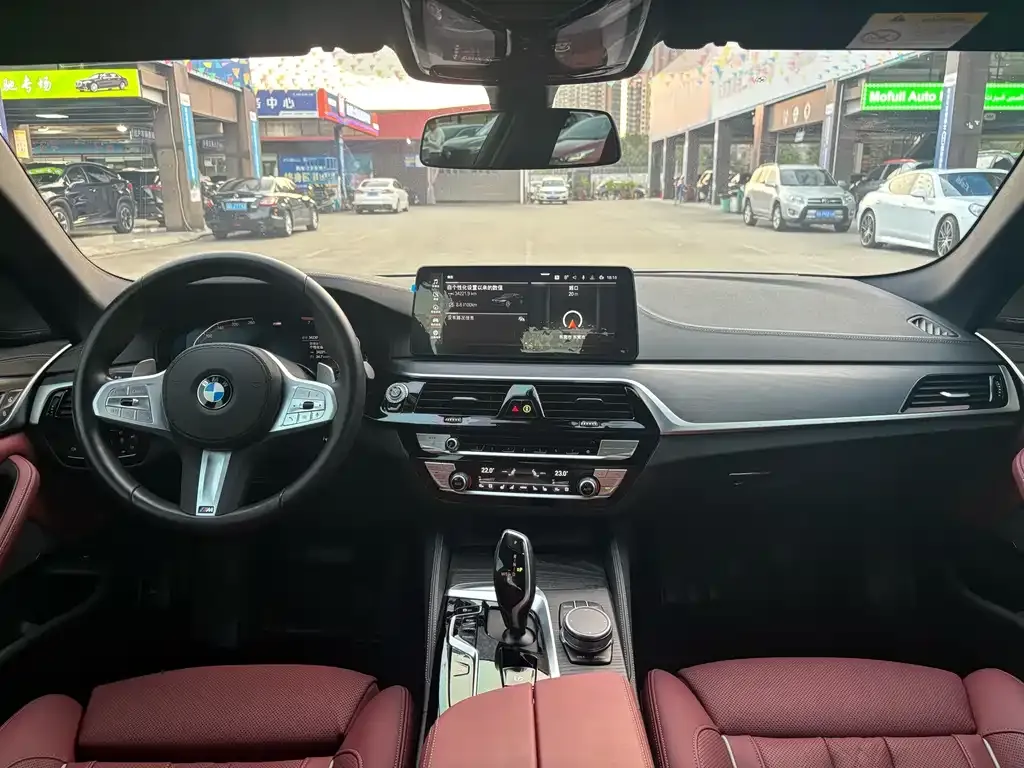 BMW 5 Series — фото 4