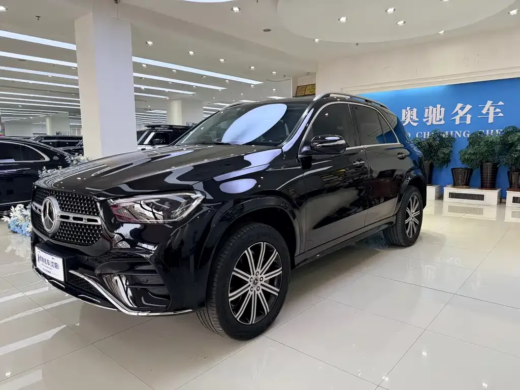 Mercedes-Benz GLE — фото 1