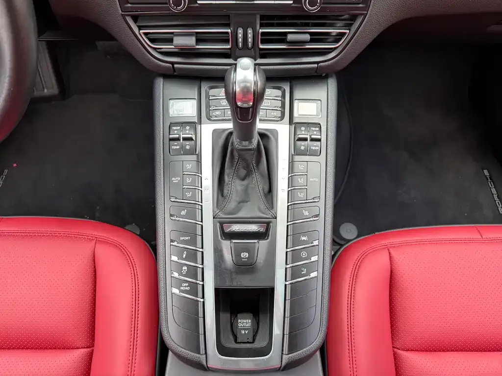 Porsche Macan 2021 из CN, фото 5