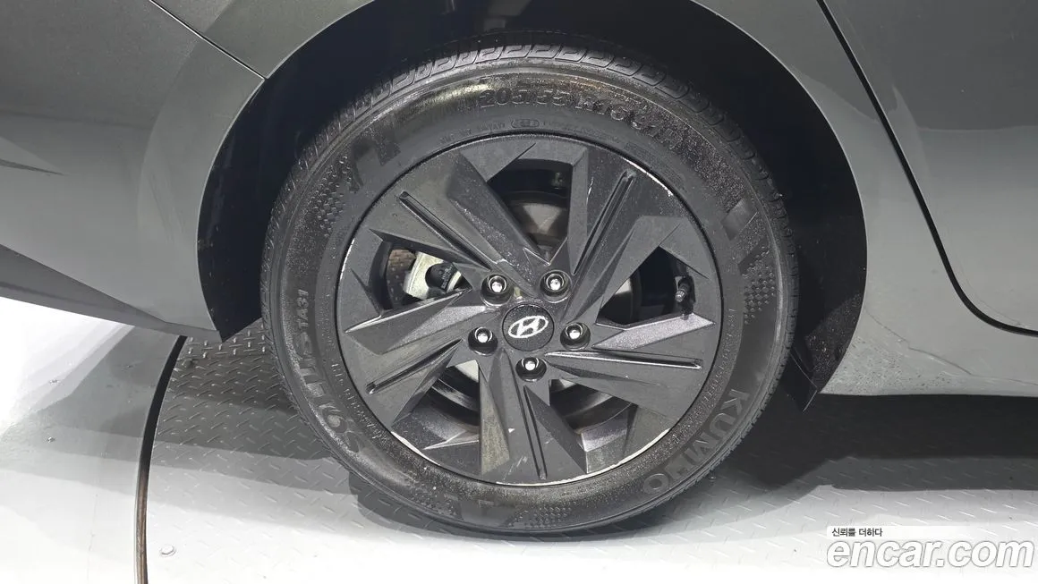 Hyundai AVANTE — фото 9