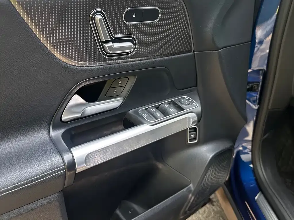Mercedes-Benz EQB 2023 из CN, фото 3