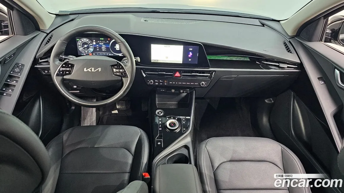 Kia Niro — фото 9