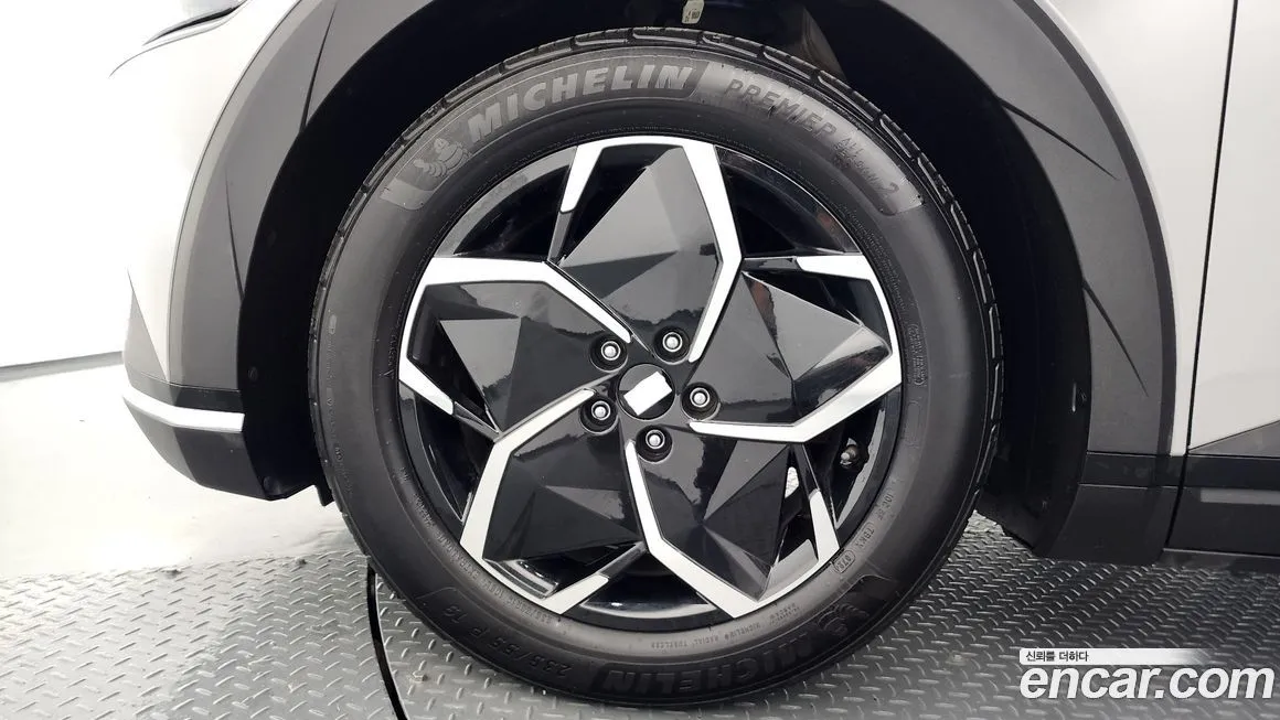Hyundai Ioniq5 — фото 9
