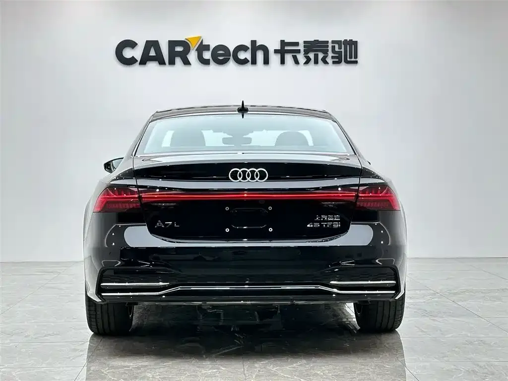 Audi A7L — фото 5