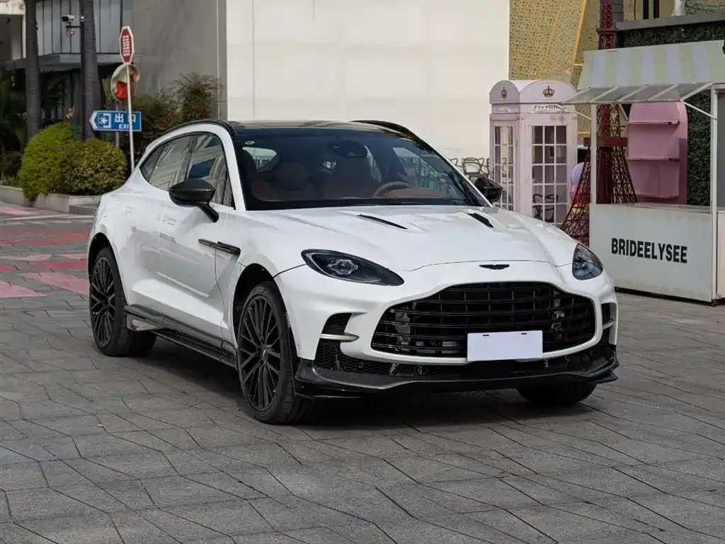 Aston Martin DBX — фото 4