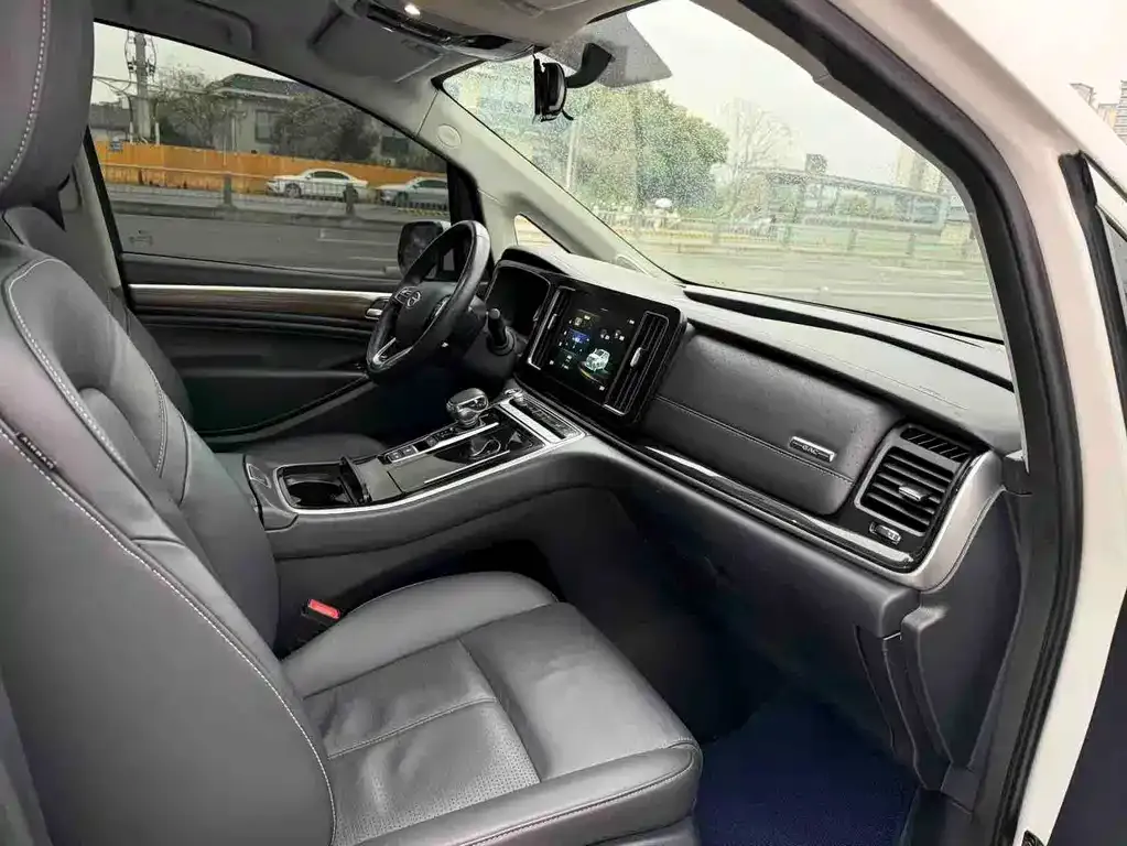 GAC Motor Trumpchi M8 — фото 7