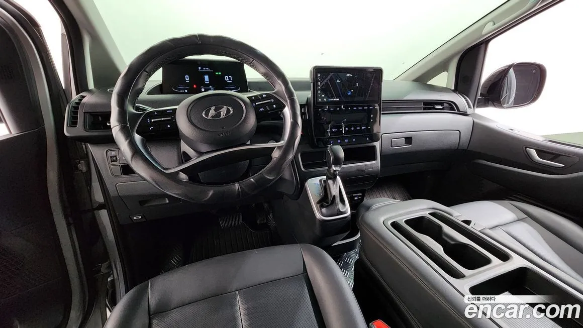 Hyundai Staria — фото 9