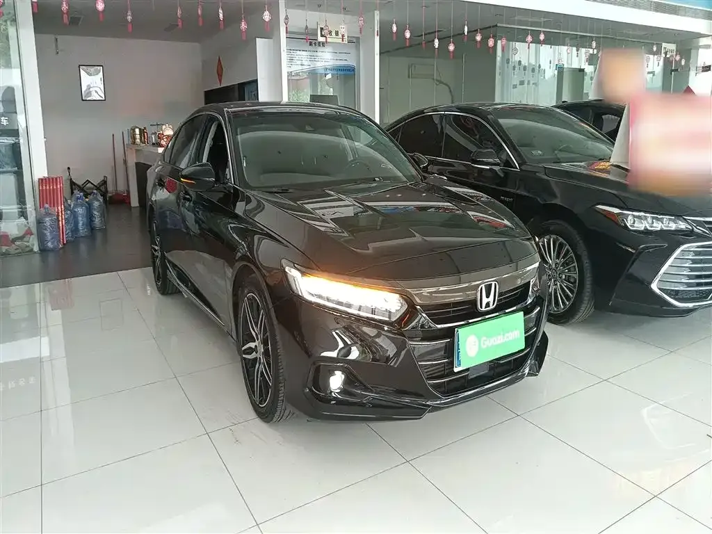 Honda Accord — фото 9