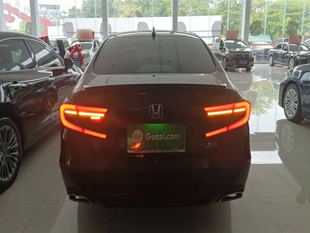 Honda Accord — фото 4