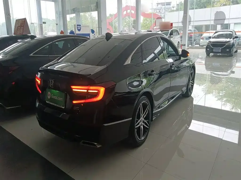 Honda Accord — фото 2