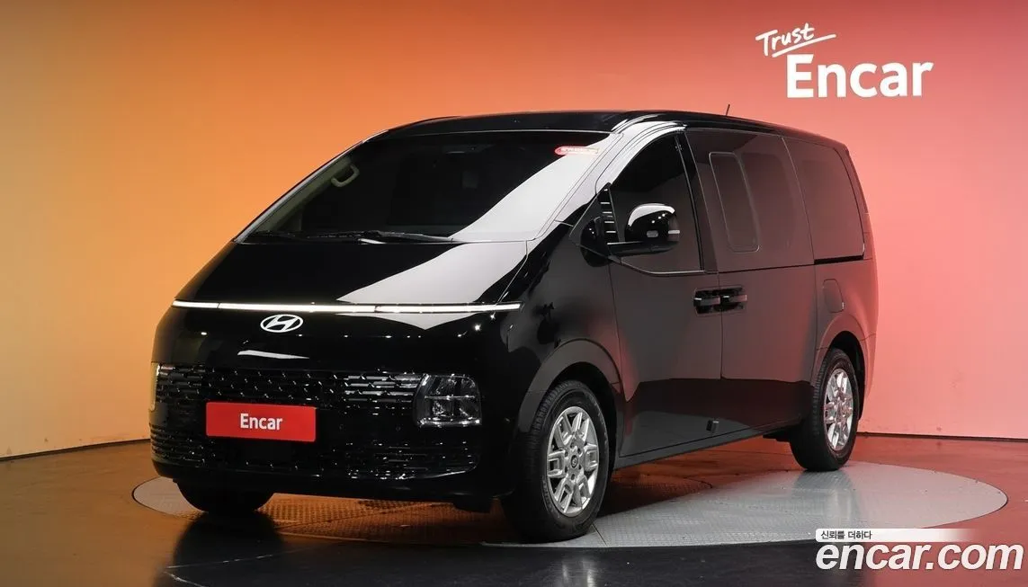 Hyundai Staria