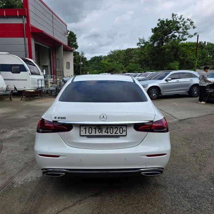 Mercedes-Benz E-Class 2021 из KR, фото 4