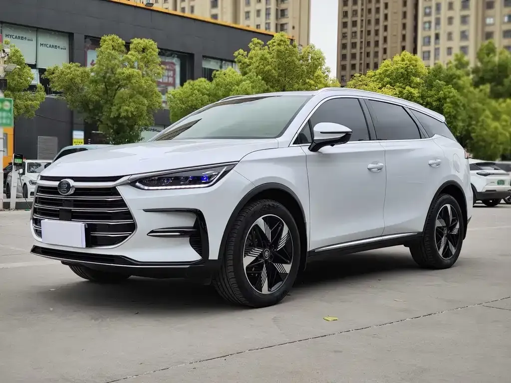 BYD Tang New Energy — фото 1