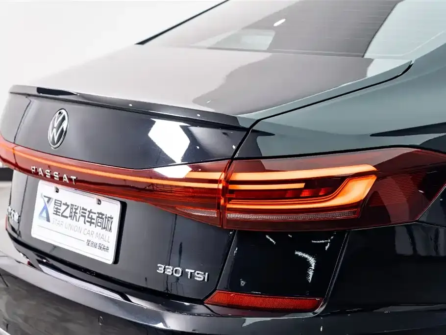 Volkswagen Passat — фото 2